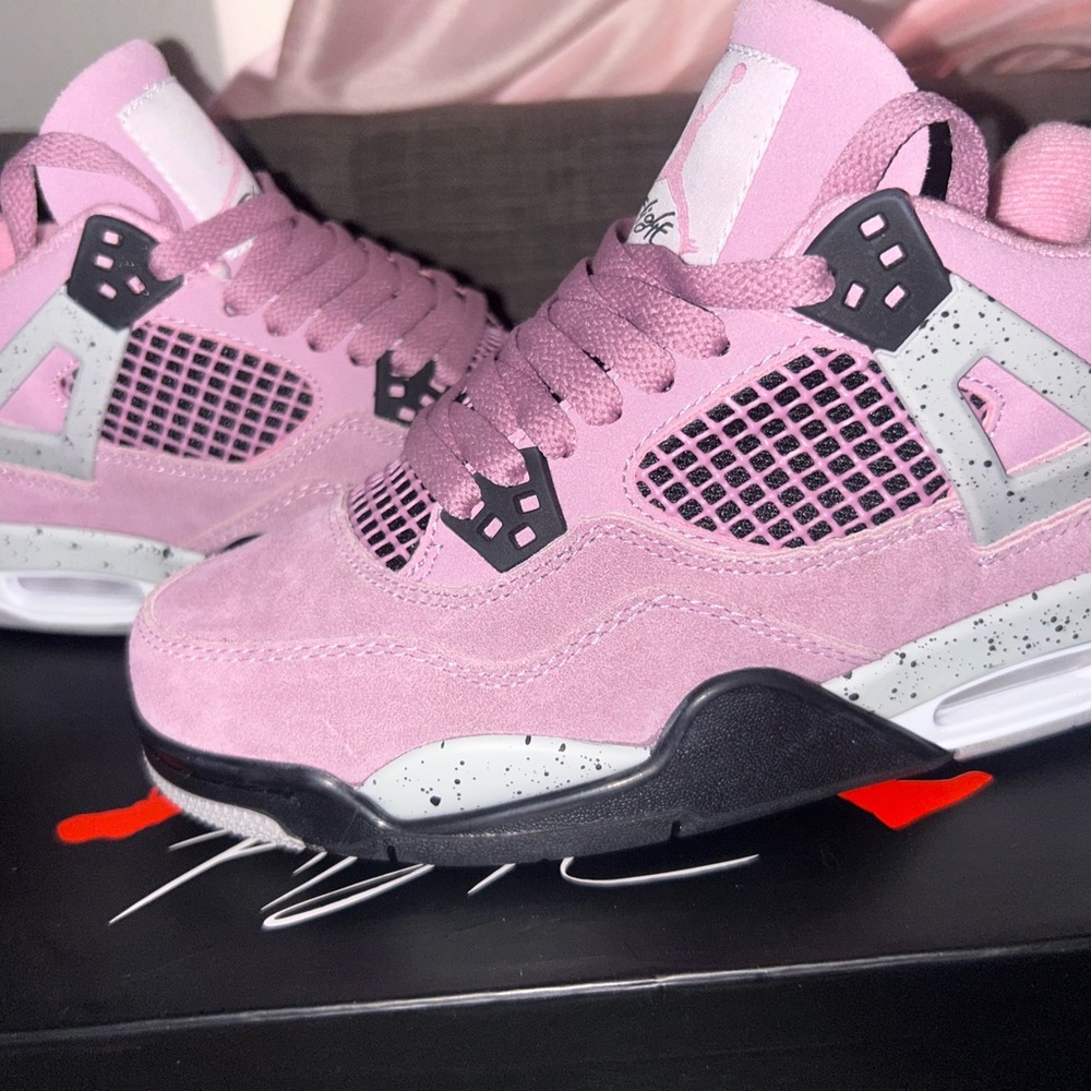 Jordan 4 Retro Orchid